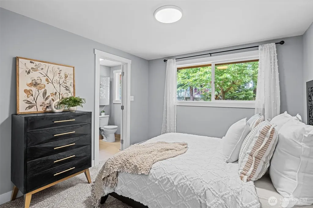 8629 223rd Street SW Edmonds WA 98026