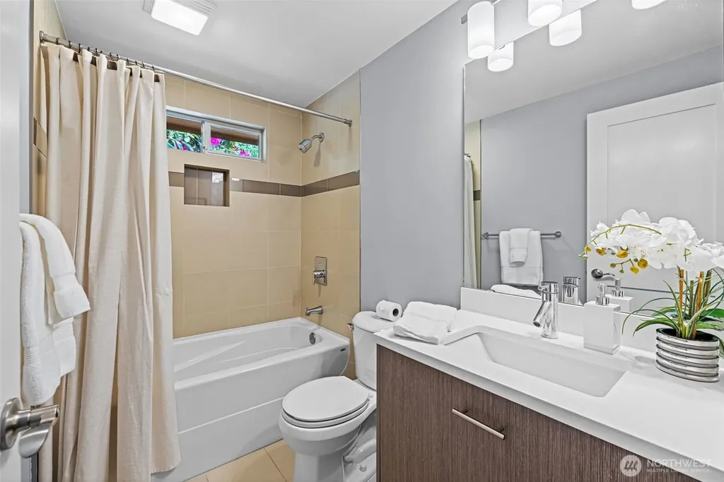 8629 223rd Street SW Edmonds WA 98026