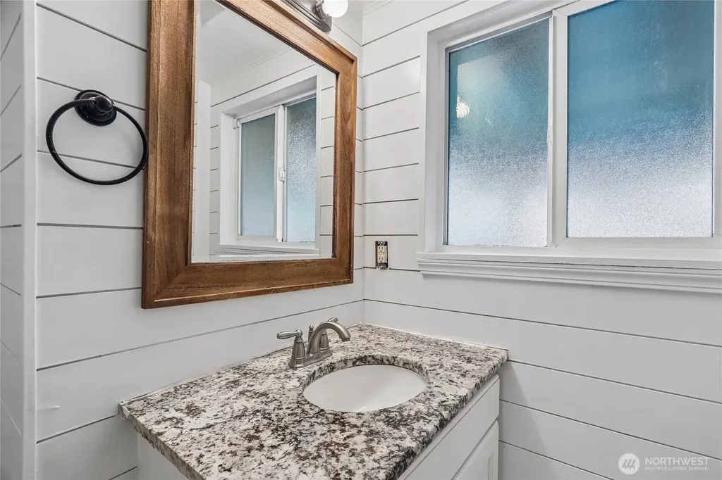 102 S 56th Street Tacoma WA 98408