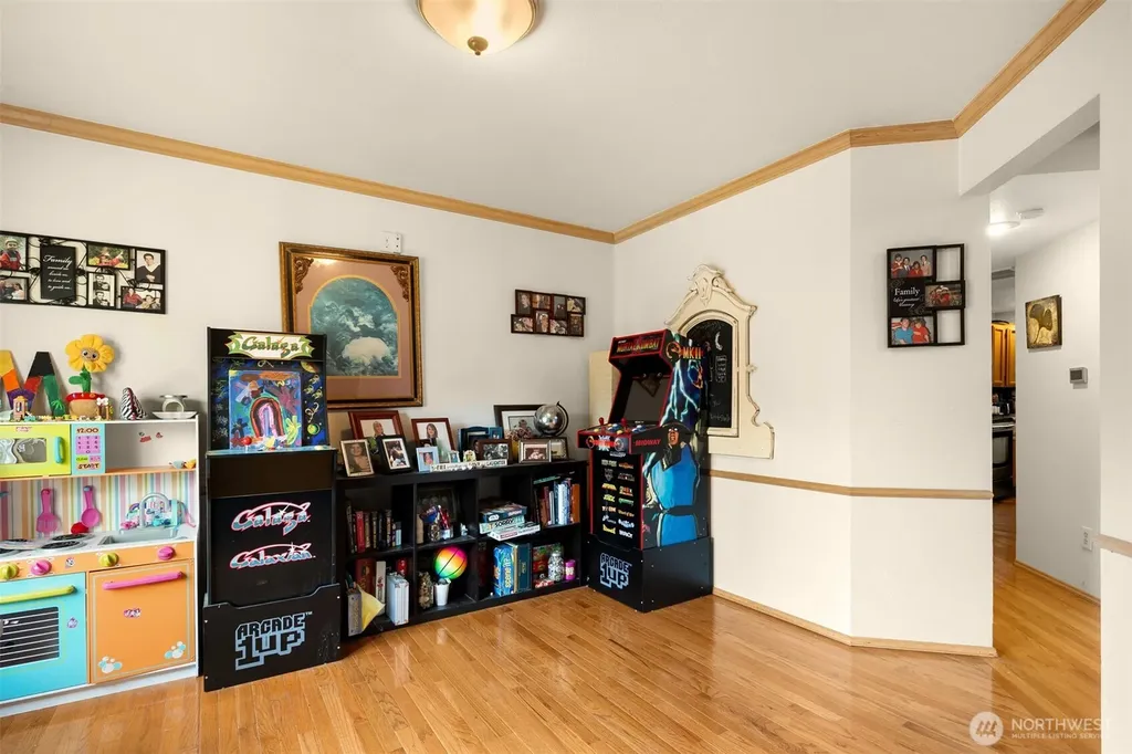 836 SW 345th Street Federal Way WA 98023