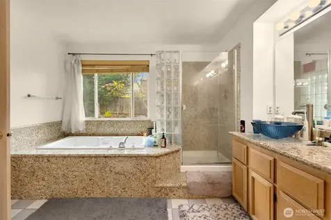 836 SW 345th Street Federal Way WA 98023