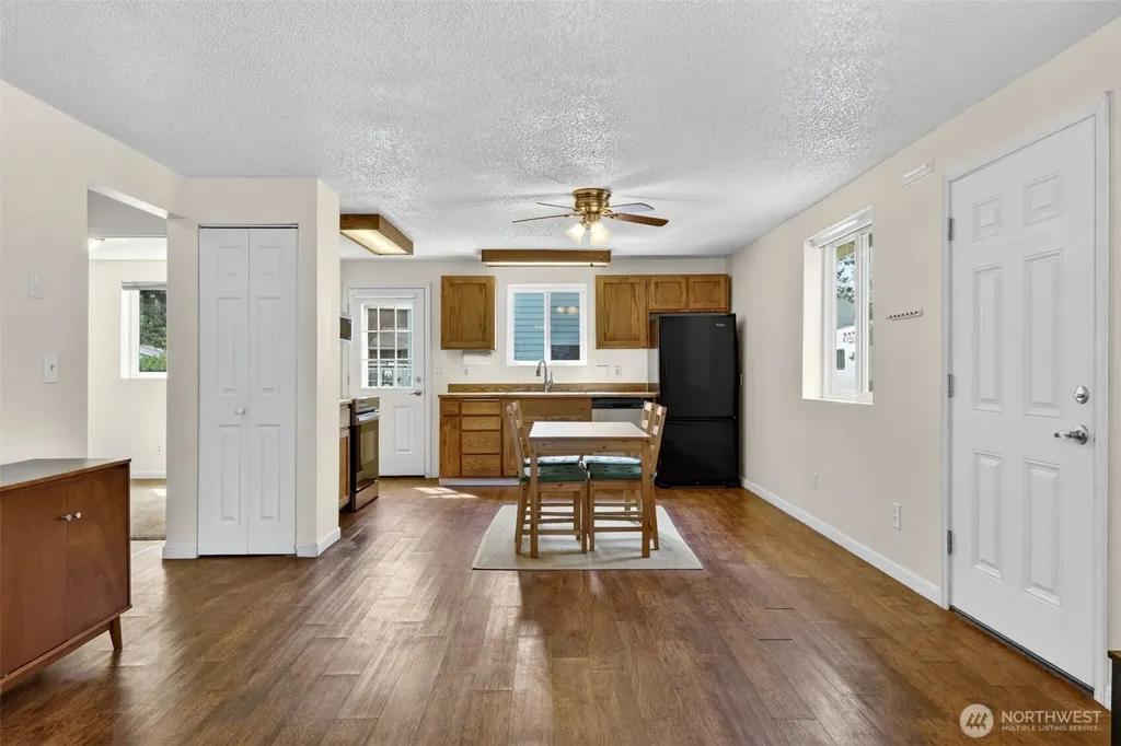 1716 194th Street Long Beach WA 98631