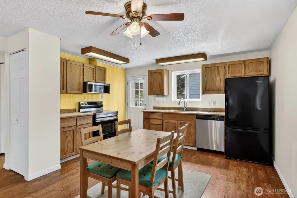 1716 194th Street Long Beach WA 98631