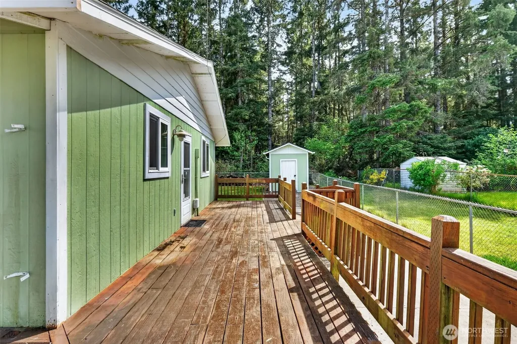 1716 194th Street Long Beach WA 98631