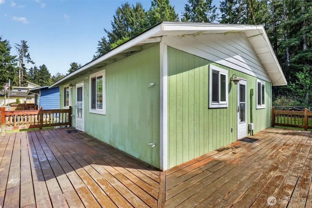 1716 194th Street Long Beach WA 98631