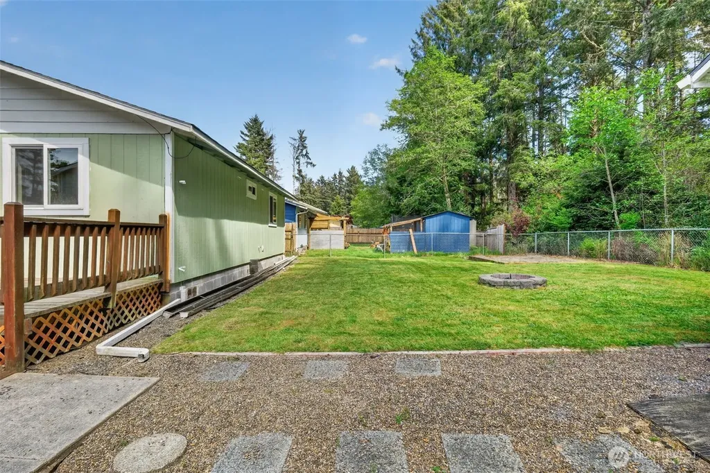 1716 194th Street Long Beach WA 98631