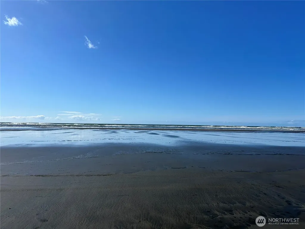 1716 194th Street Long Beach WA 98631