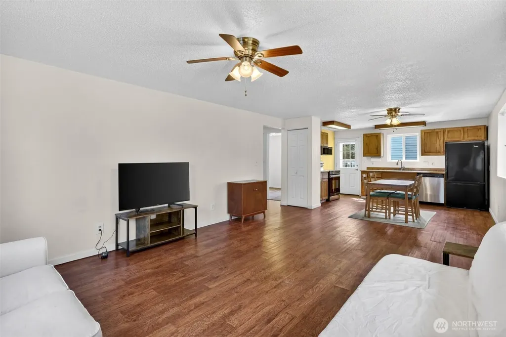 1716 194th Street Long Beach WA 98631