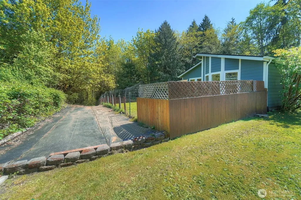 8163 NE Eaglepoint Lane Kingston WA 98346