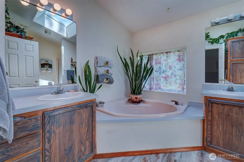 8163 NE Eaglepoint Lane Kingston WA 98346