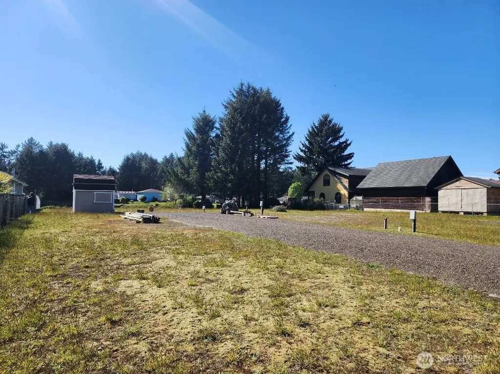 266 Overlake Street NE Ocean Shores WA 98569