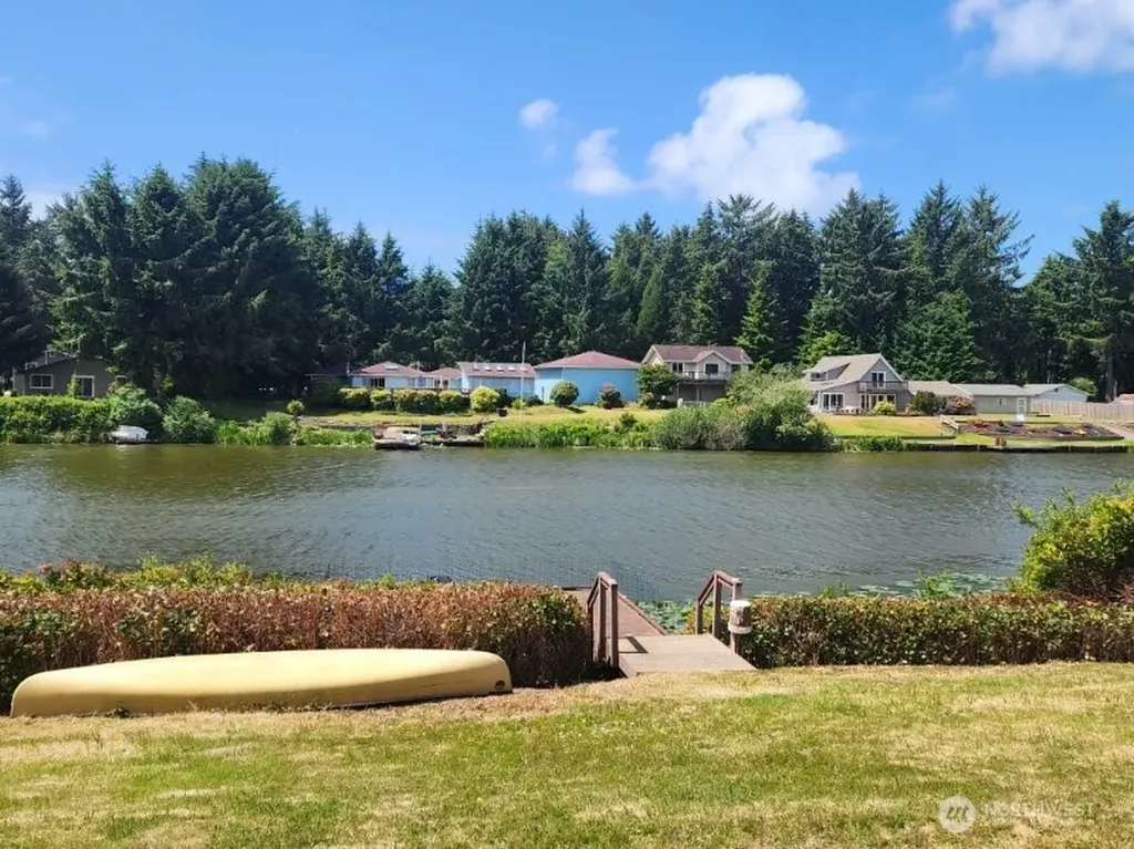 266 Overlake Street NE Ocean Shores WA 98569