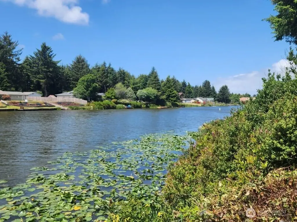 266 Overlake Street NE Ocean Shores WA 98569