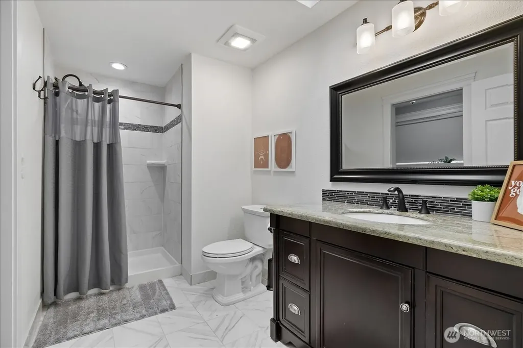 1109 Lewis Lane SE Issaquah WA 98027