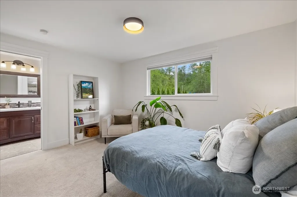 1109 Lewis Lane SE Issaquah WA 98027