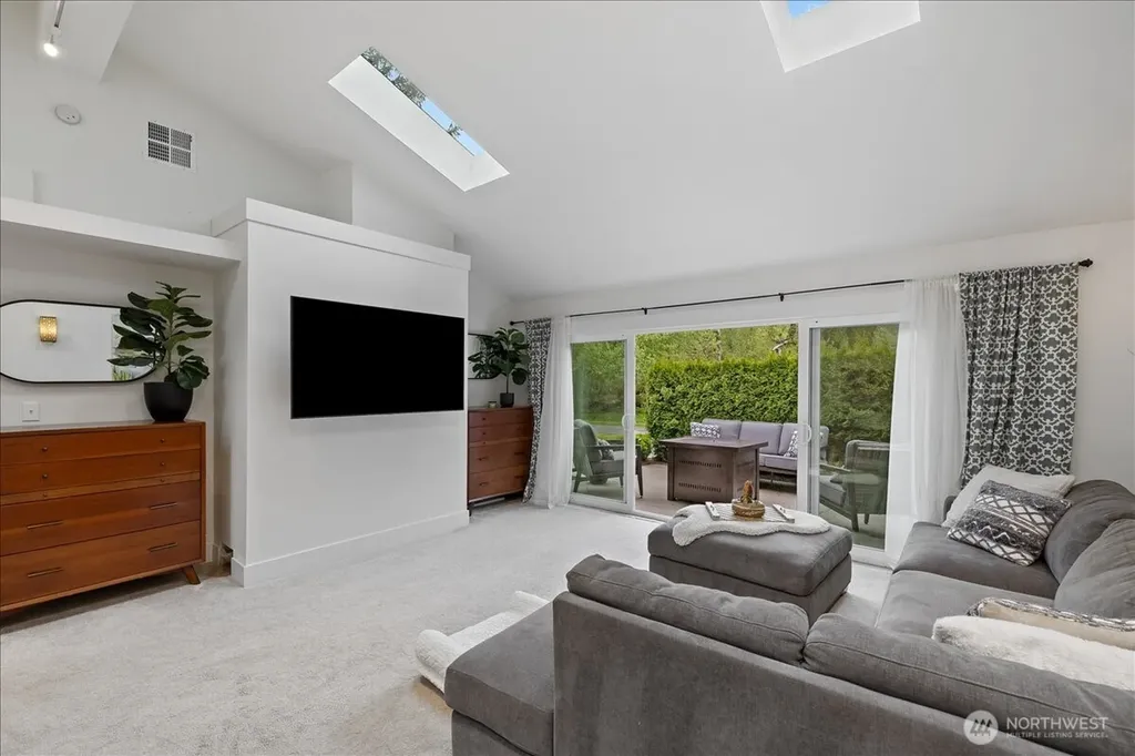 1109 Lewis Lane SE Issaquah WA 98027