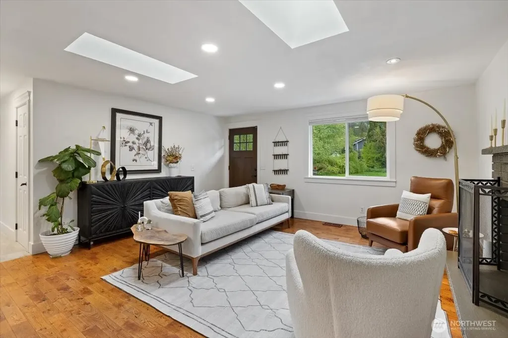 1109 Lewis Lane SE Issaquah WA 98027