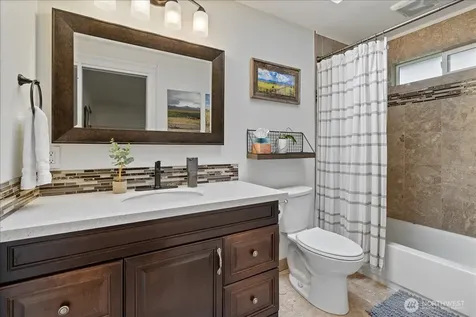 1109 Lewis Lane SE Issaquah WA 98027
