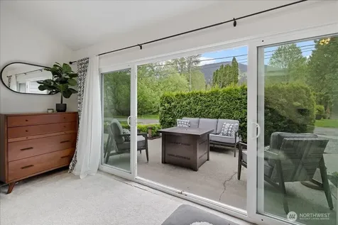 1109 Lewis Lane SE Issaquah WA 98027