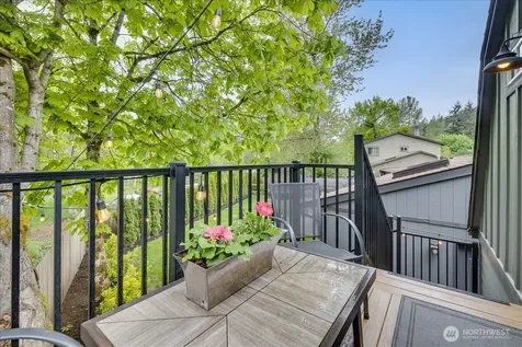 1109 Lewis Lane SE Issaquah WA 98027