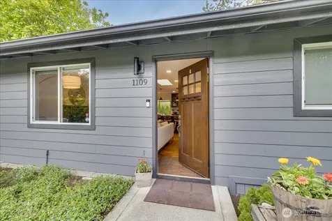 1109 Lewis Lane SE Issaquah WA 98027