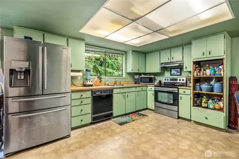 6353 121st Avenue SE Bellevue WA 98006