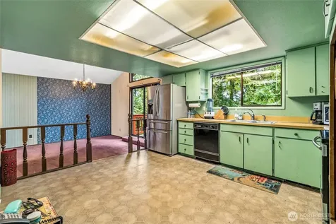 6353 121st Avenue SE Bellevue WA 98006