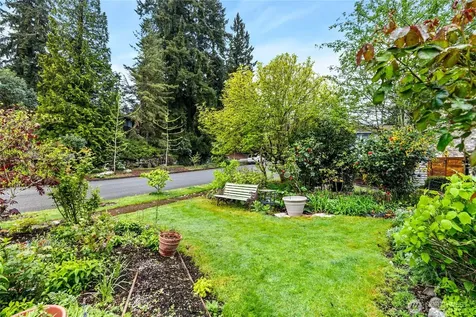 6353 121st Avenue SE Bellevue WA 98006
