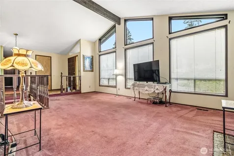 6353 121st Avenue SE Bellevue WA 98006