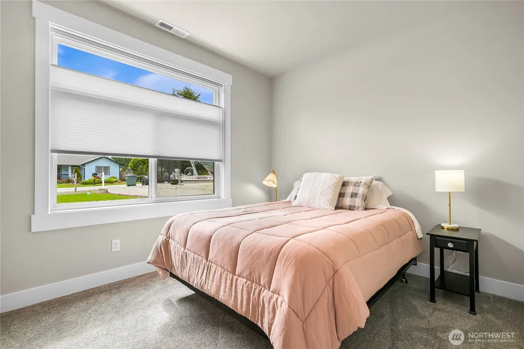 8103 Kayak Way Blaine WA 98230