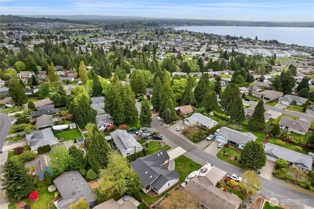 8103 Kayak Way Blaine WA 98230