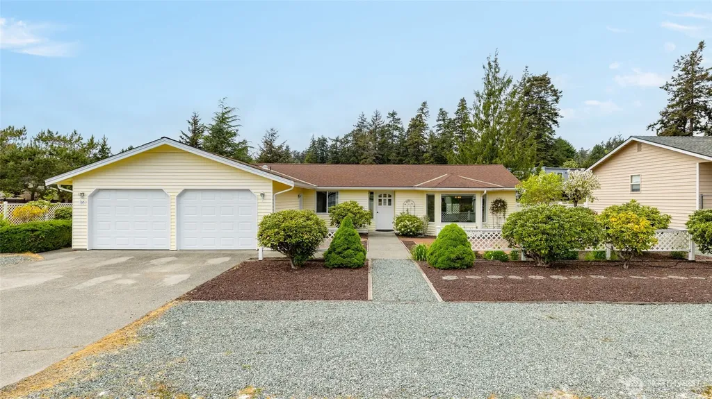 90 Chinook Place La Conner WA 98257