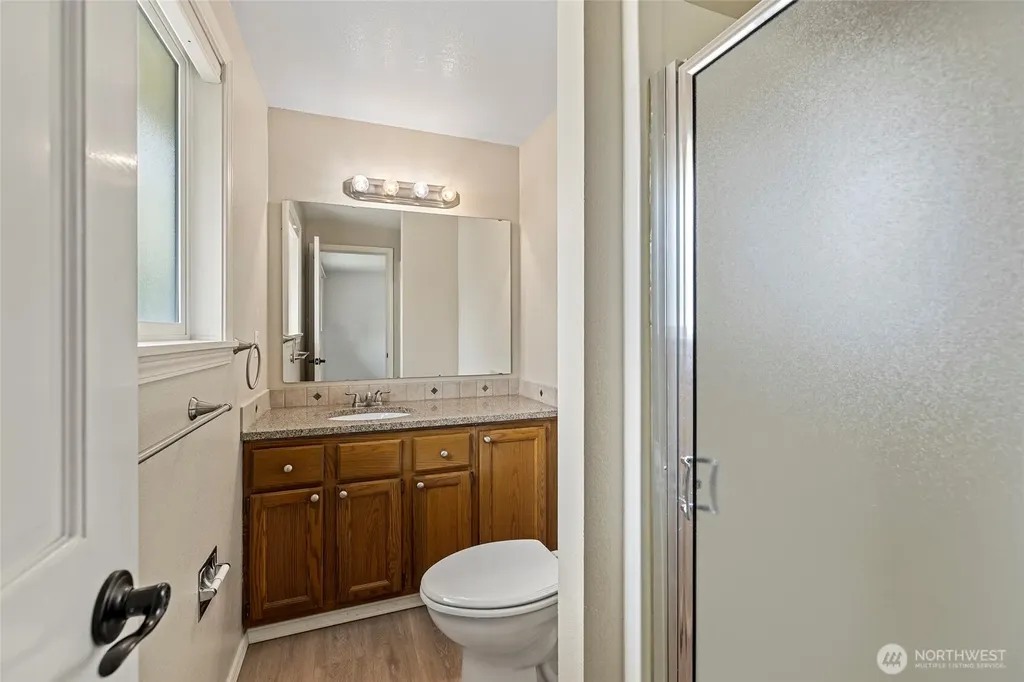 90 Chinook Place La Conner WA 98257