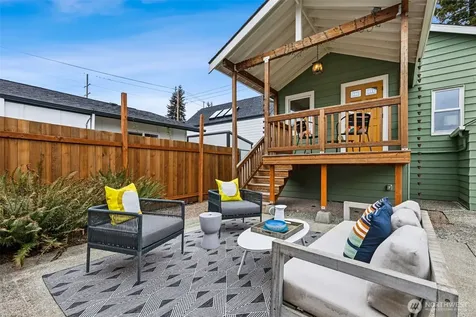 705 104th Street Seattle WA 98133