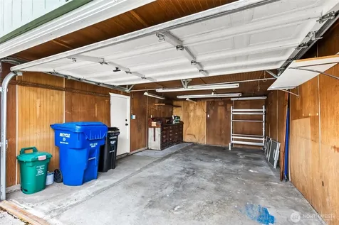 705 104th Street Seattle WA 98133