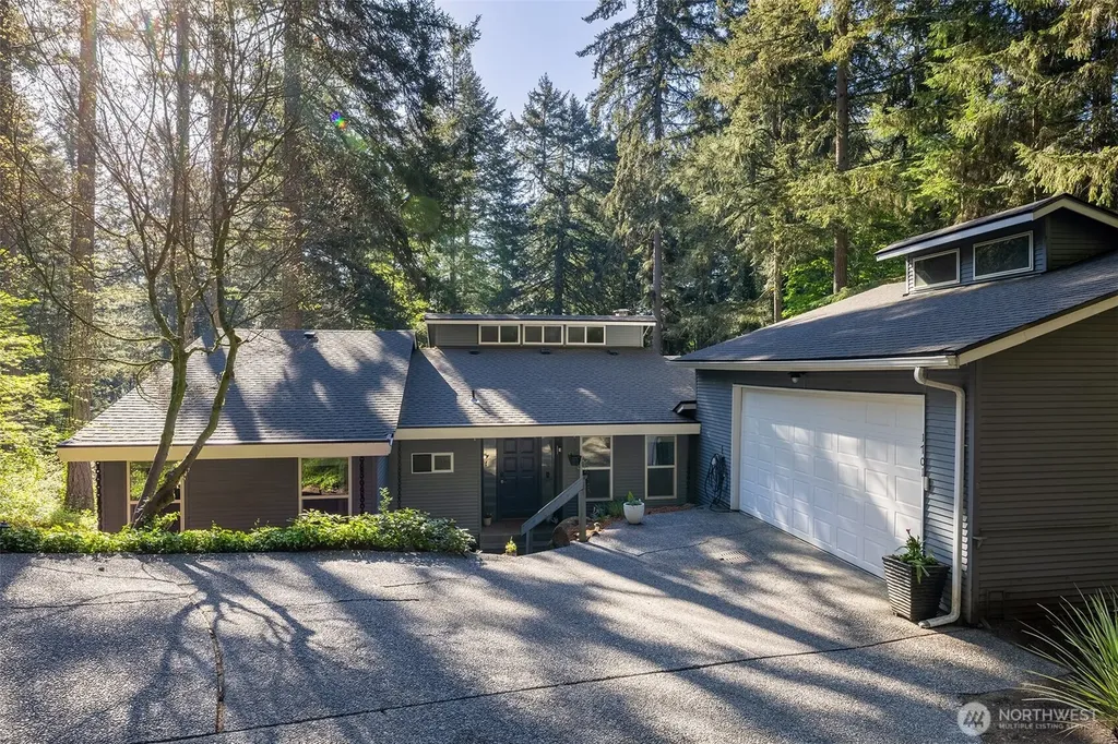 1701 Serena Lane NW Gig Harbor WA 98335