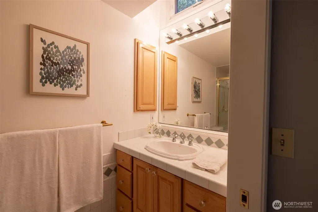 1701 Serena Lane NW Gig Harbor WA 98335