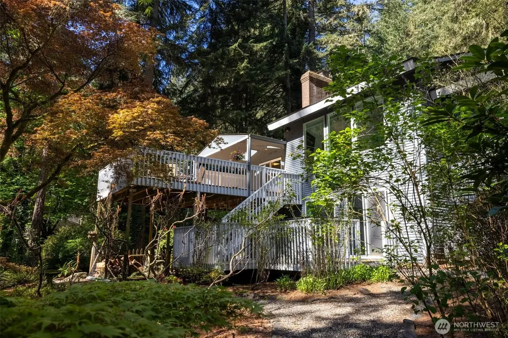 1701 Serena Lane NW Gig Harbor WA 98335