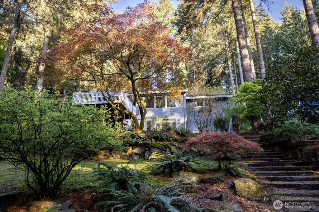1701 Serena Lane NW Gig Harbor WA 98335