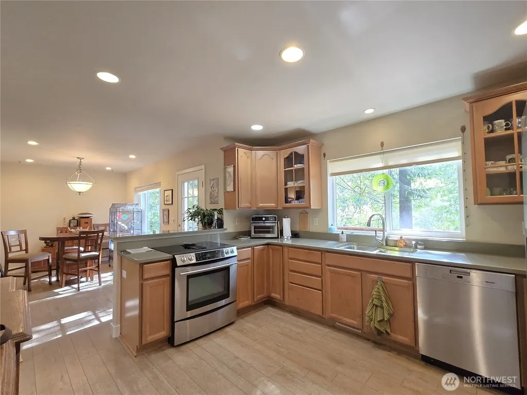 4912 165th Ave SW Longbranch WA 98351