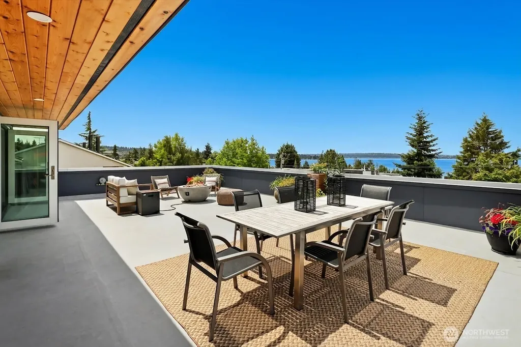6304 Lakeview Drive Kirkland WA 98033