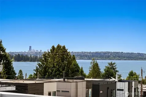 6304 Lakeview Drive Kirkland WA 98033