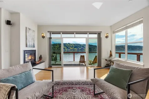 2006 W Lake Sammamish Parkway NE Redmond WA 98052