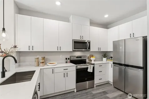 16830 20th Avenue W Lynnwood WA 98037