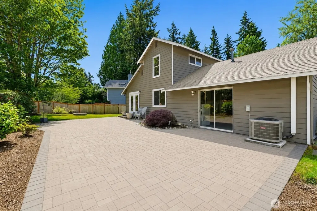 14152 87th Place NE Kirkland WA 98034