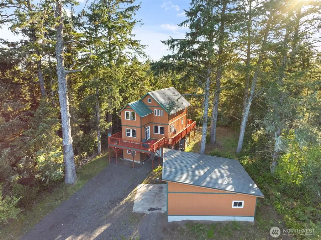 1019 Catala Avenue SE Ocean Shores WA 98569