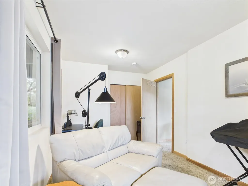 1019 Catala Avenue SE Ocean Shores WA 98569