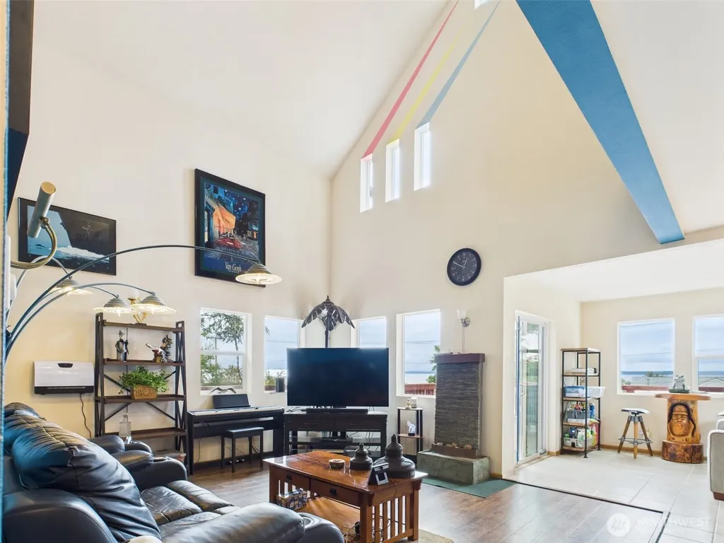 1019 Catala Avenue SE Ocean Shores WA 98569