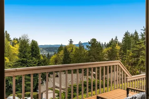 216 167th Place NE Bellevue WA 98008