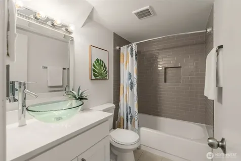 216 167th Place NE Bellevue WA 98008